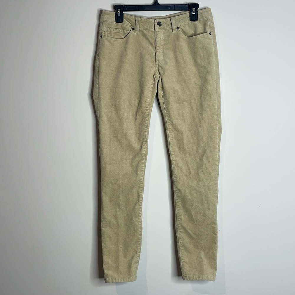 Patagonia | Women’s Tan Corduroy Skinny Pants Size 29
